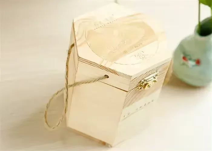 Wholesale Hexagonal Unfinished Pine Wooden Honey Bottle Gift Packaging Box with Liner and Rope Handle