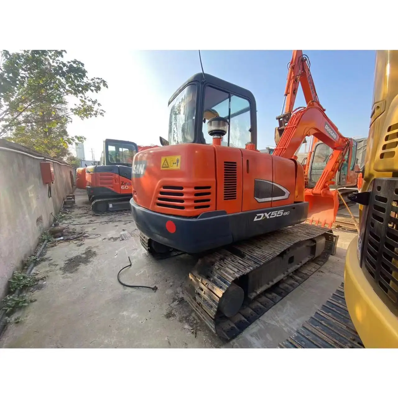 Doosan Dx55 Mini Excavator Korea Import Provided Original Mini Hydraulic Crawlerl Excavator 5 Ton Running Condition. Ready DX 55