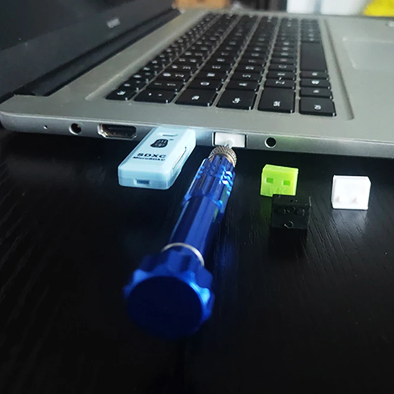 Special Design Type A USB Port Data Security Locking Device Physical USB Port Lock Set with Key Custom Packaging