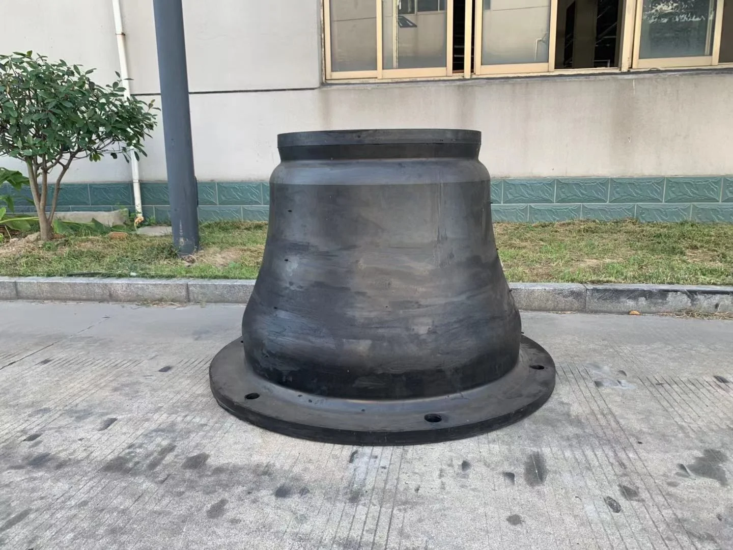 ZC1600H 1600*2400mm Cone Ship Rubber Fender Made for Harbors