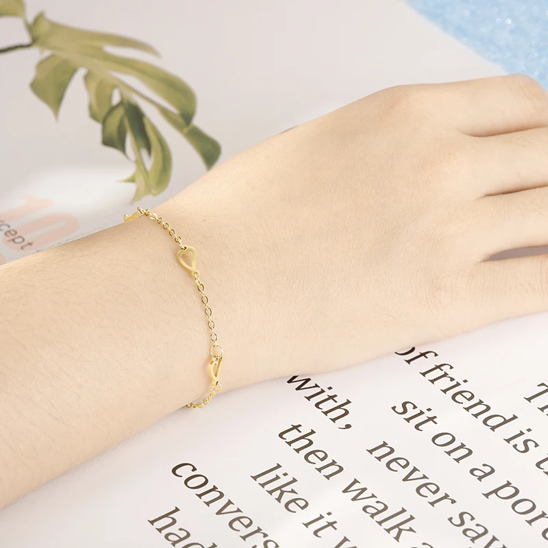 Simple Fashion Gold Plated Stainless steel Thin Chain Hollow Heart Shape Bracelets for Women Girls By Factory
