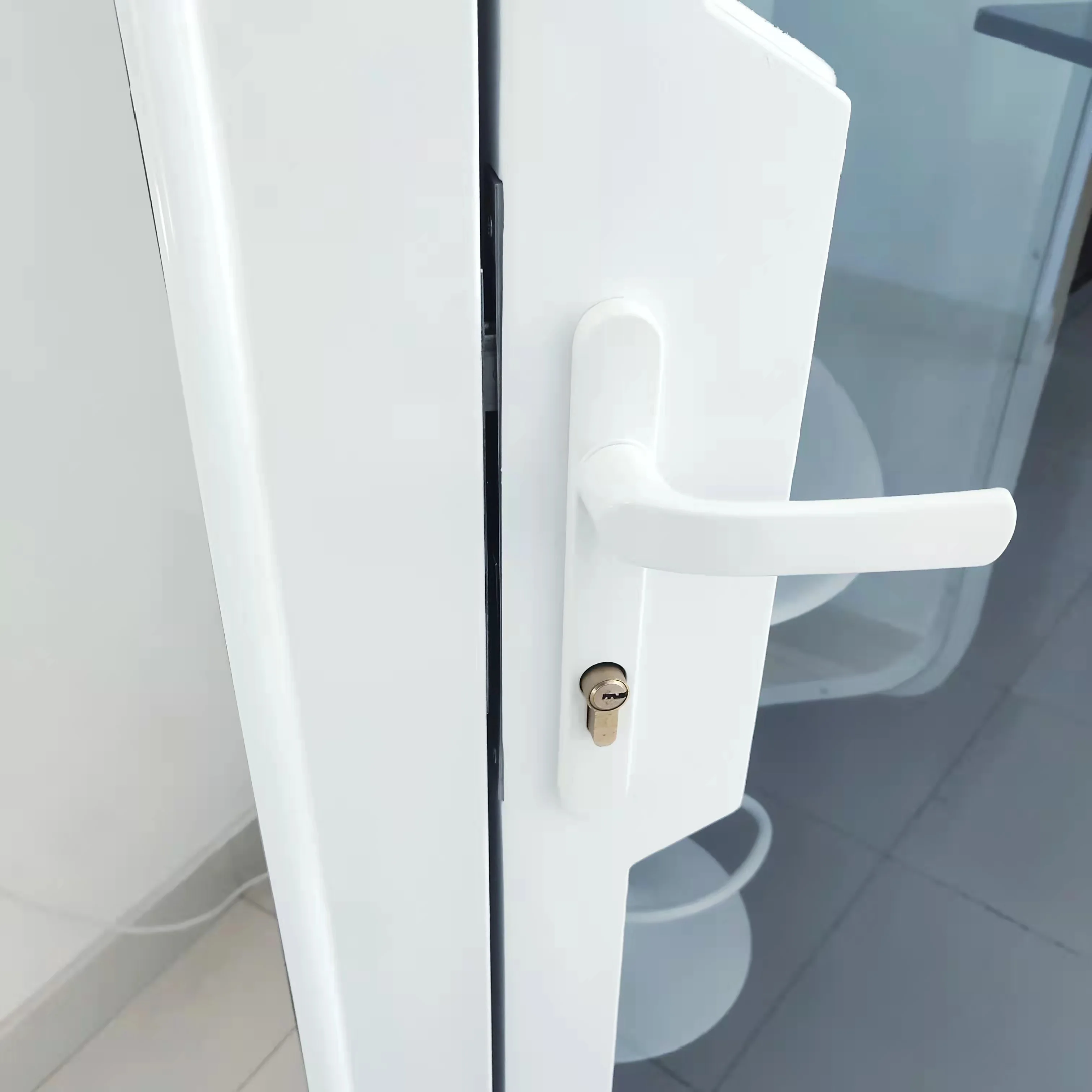 Rounded Solo Office Phone Booth Outdoor Teleconference Soundproof Acoustic Room