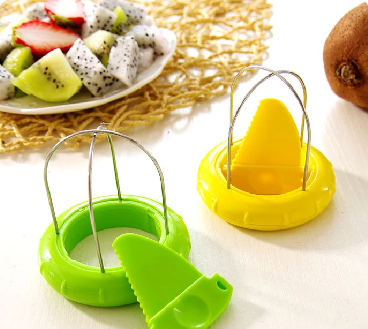 
NEW TOP Kiwi fruit cutter 
