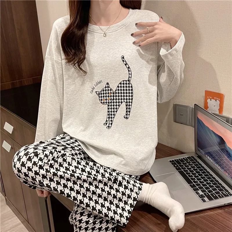 Pajamas ladies spring and autumn lovely leisure comfortable large round neck long sleeve home clothes set
