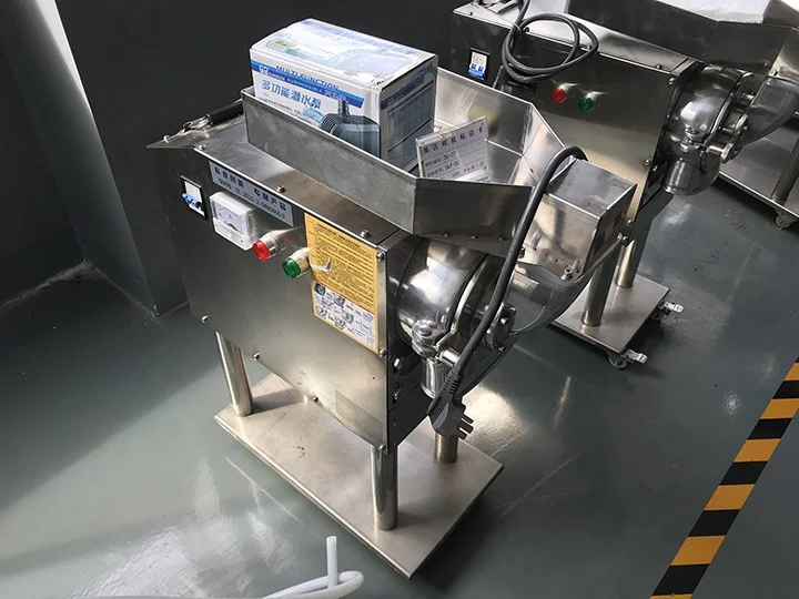 Herb Maize Peanut Cassava Leaves Grinder Powder Grinding Machine Powder
