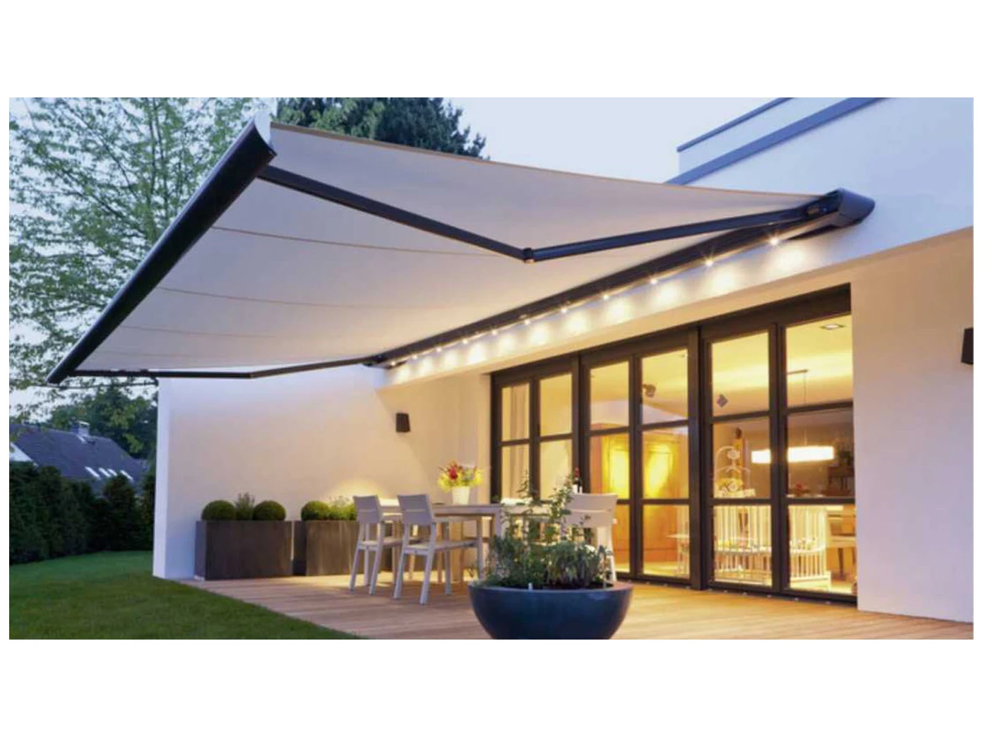 Long Life High Quality Elegant Patio Awnings With Built-In Led Lighting For Nighttime Outdoor Enjoyment