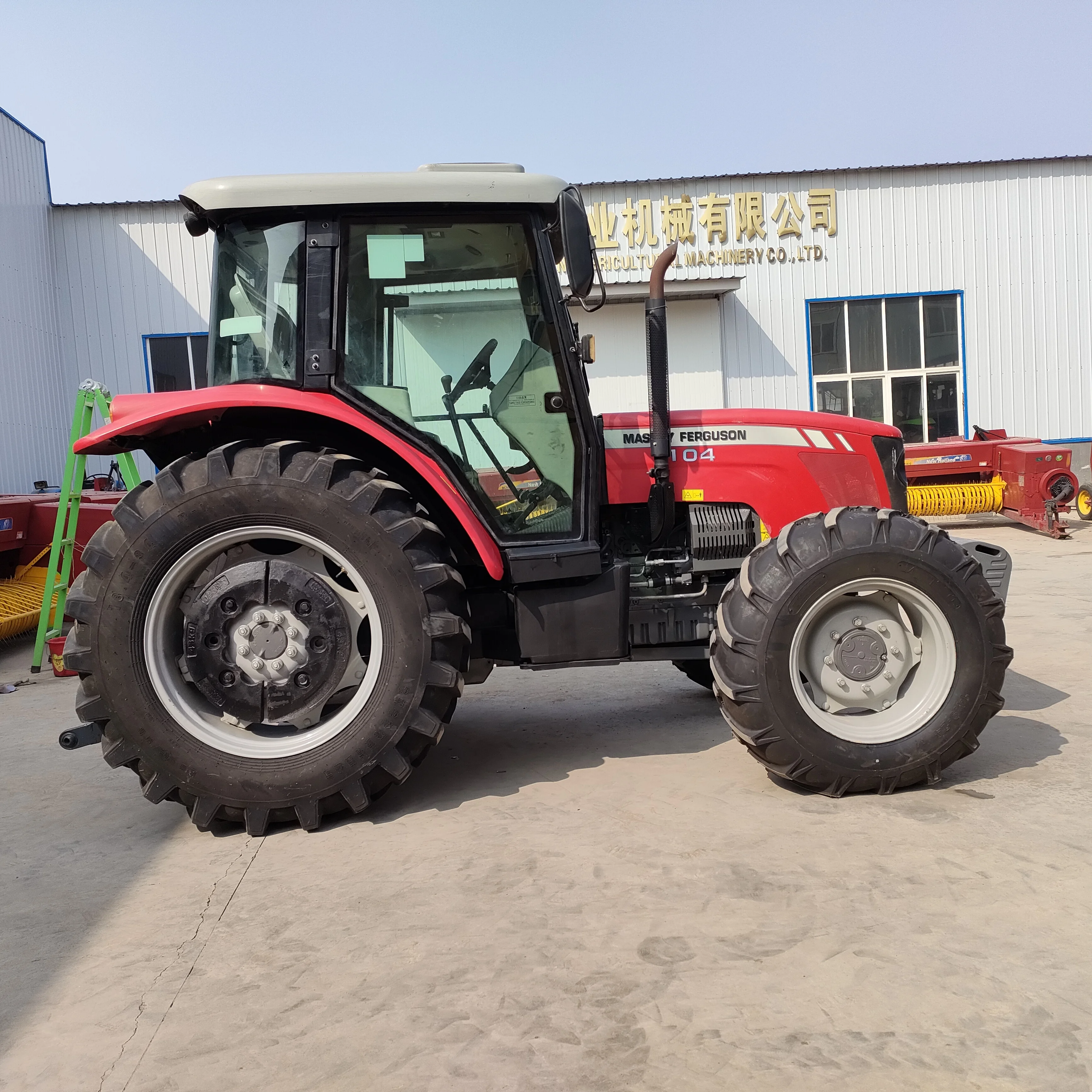 Second hand tractor with brand of Massey Ferguson 375 model parts with year of 2016 penkins engine 4 cylinders