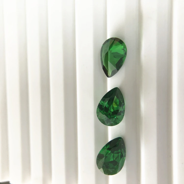 High Quality Emerald Green Cubic Zirconia Loose Gemstones Synthetic Faceted Cut Pear Shape CZ Stones for Rings and Engagement