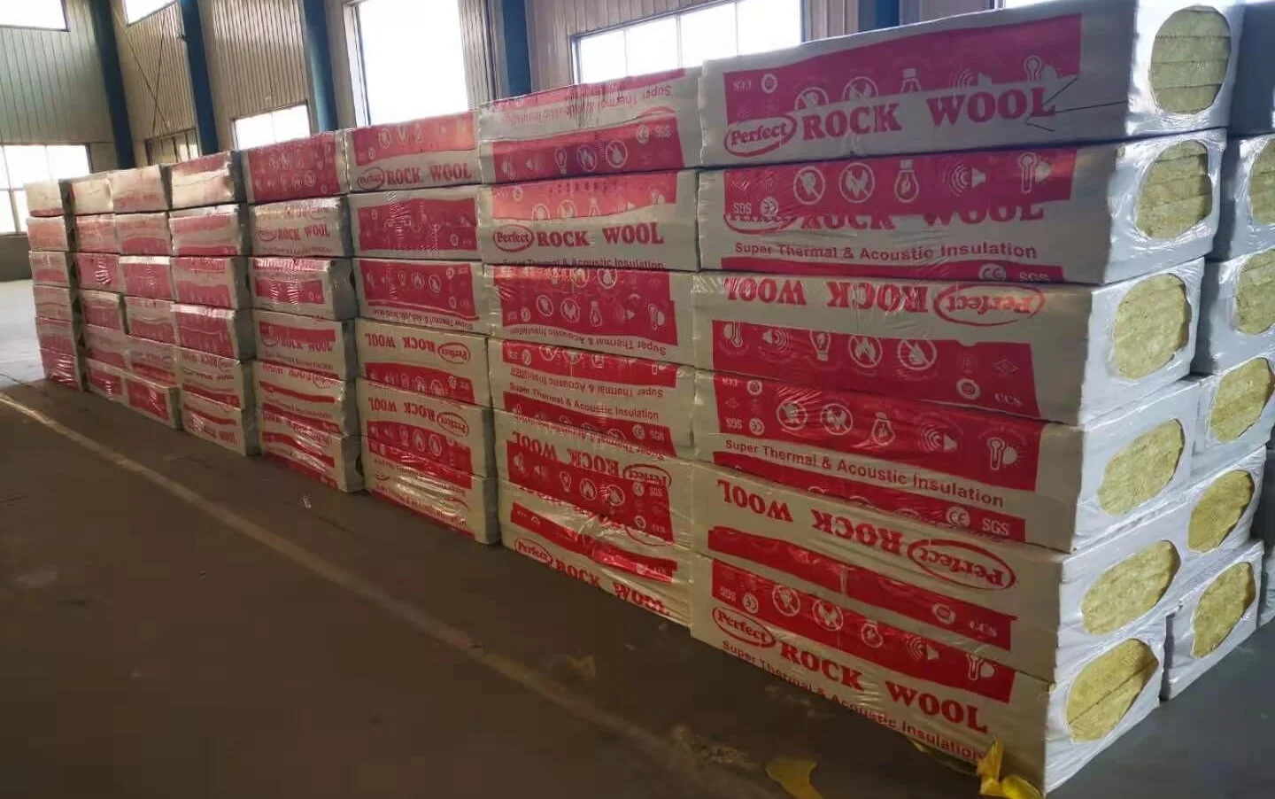 Factory wholesale rock mineral wool roll blanket Rock mineral Wool Heat Insulation rock mineral wool soundproof