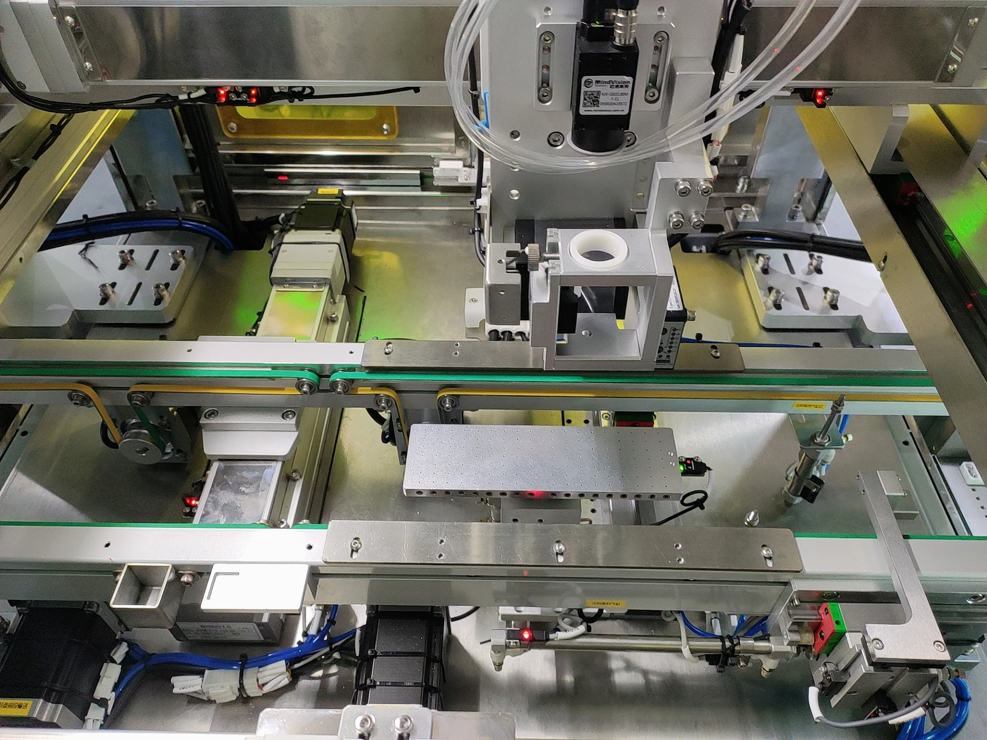 Auto parts coating machine Speaker dispensing machine Battery box dispensing and Dispensing machine
