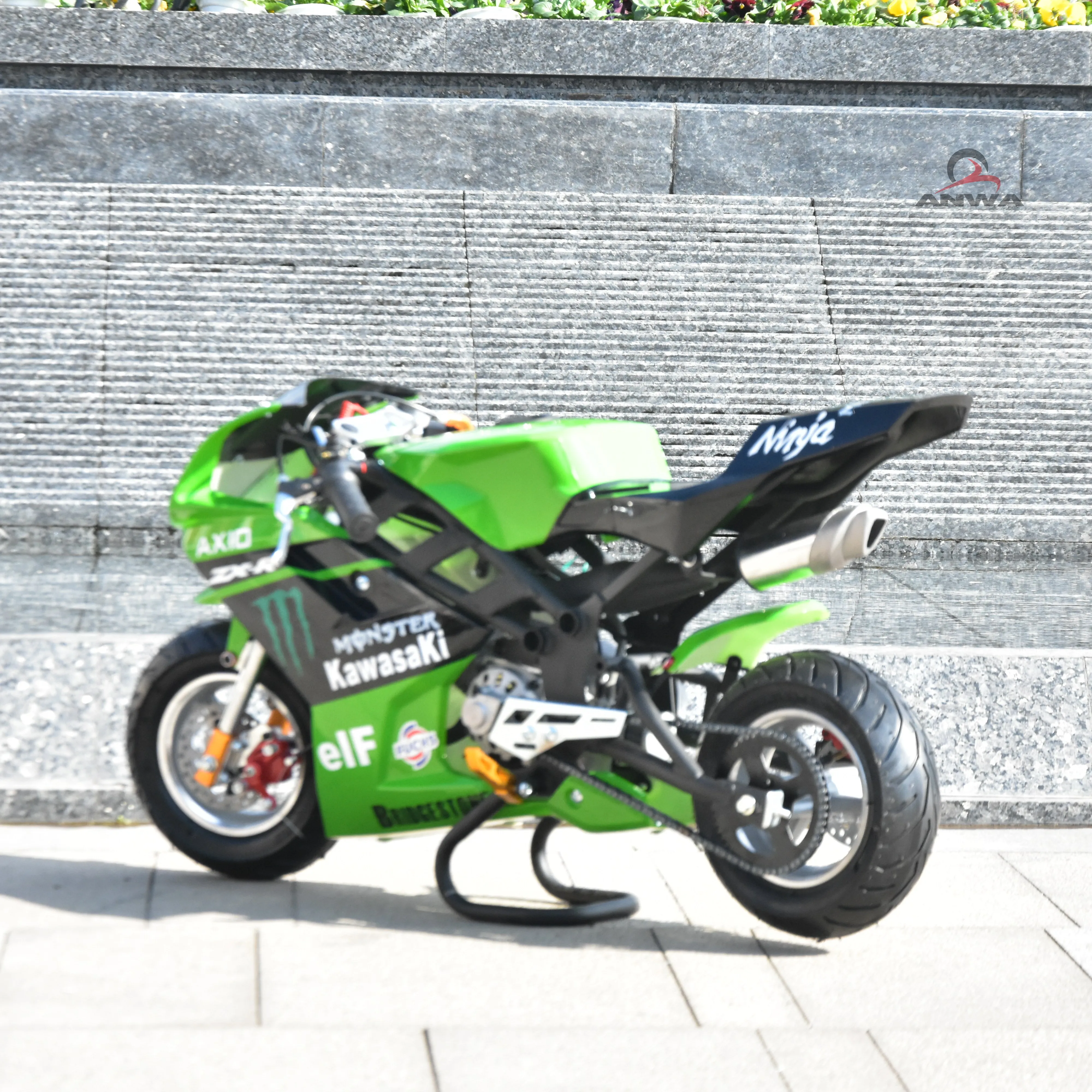 
Small 2-stroke 49cc Air cooled pocket bike 