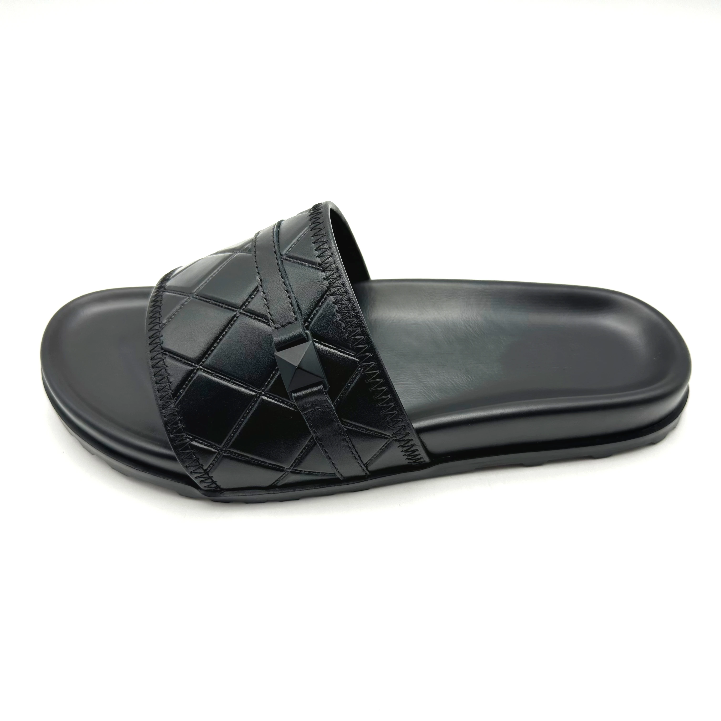 Factory custom wholesale  home shower cow leather slippers for men