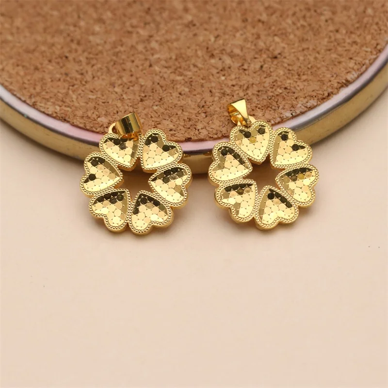 2023 New Arrivals 18k Yellow Gold Plated Cnc Honeycomb Heart Linked To Heart Round Shape Pendant Custom Jewelry Wholesale