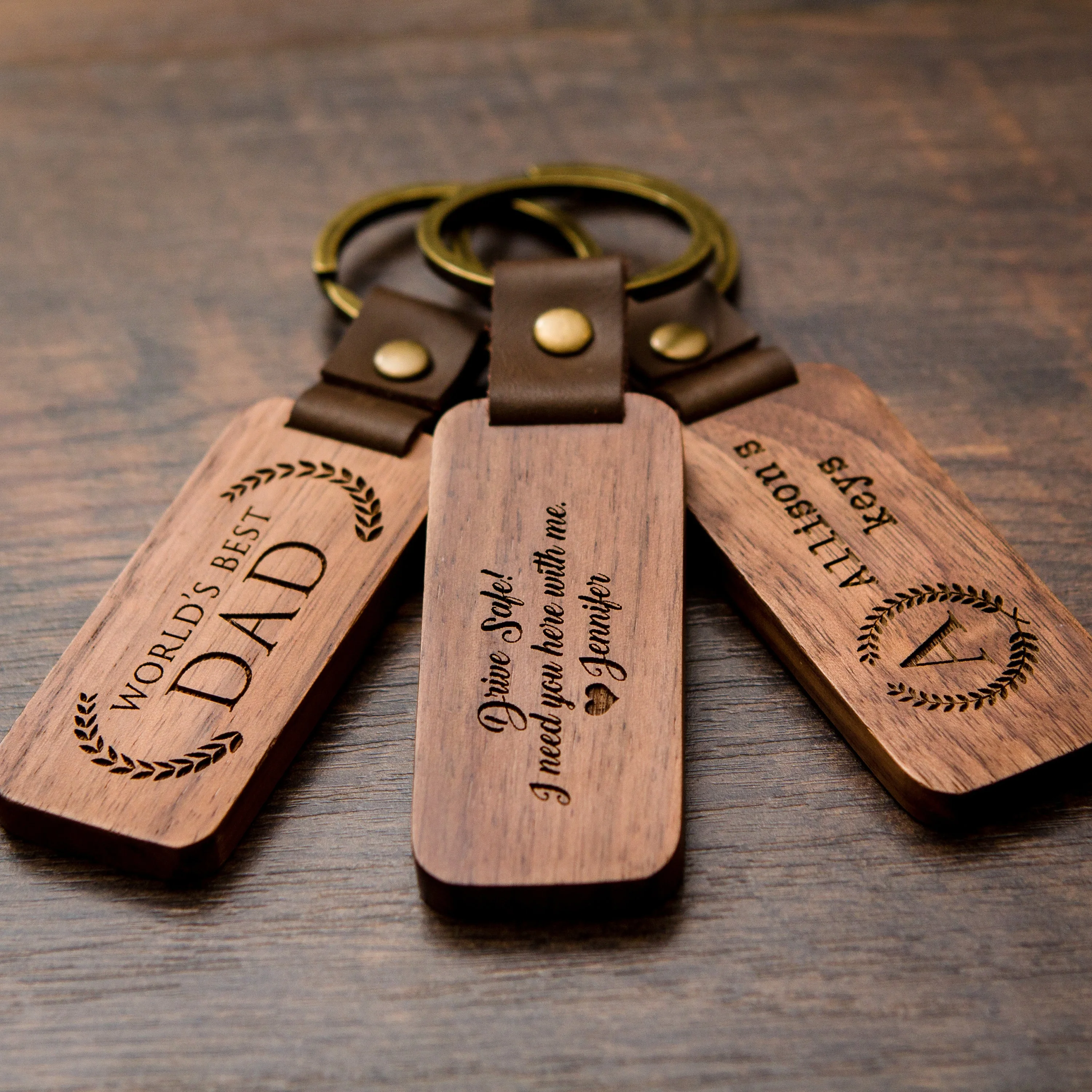 SmallOrders G020958 High Quality Custom Logo Wood Keychain Personalized Engraving Walnut Cherry Wood Key chain keychain LLaveros