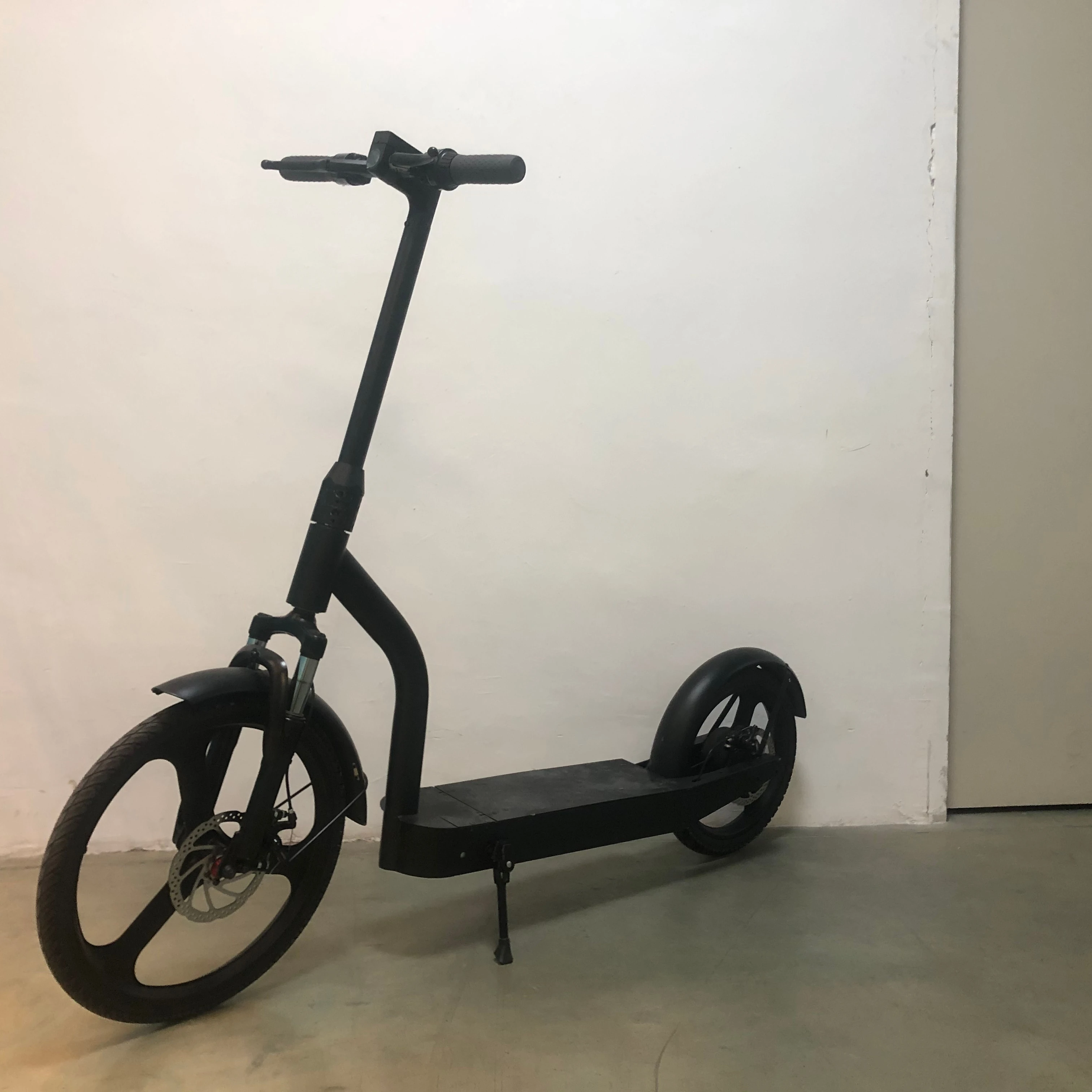 2022 GoFun High standard quality IOT Device Lock With GPS Tracker sharing App mobility electric kick foot scooters