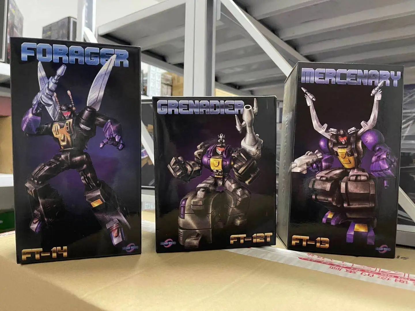 Вентиляторы игрушки инсектиконы FT-12T FT-13 футов-14 Grenadier наемных Forager для детей возрастом 12 лет фиолетовое второе издание готово!
