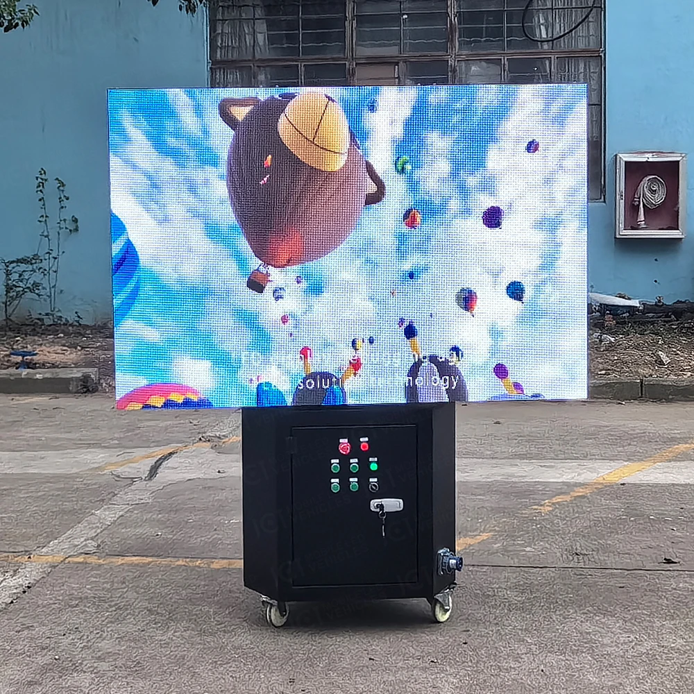HD P3.91 New product  3-sided rotating LED vehicle Outdoor  led display creative rotating screen mobile digital billboard screen