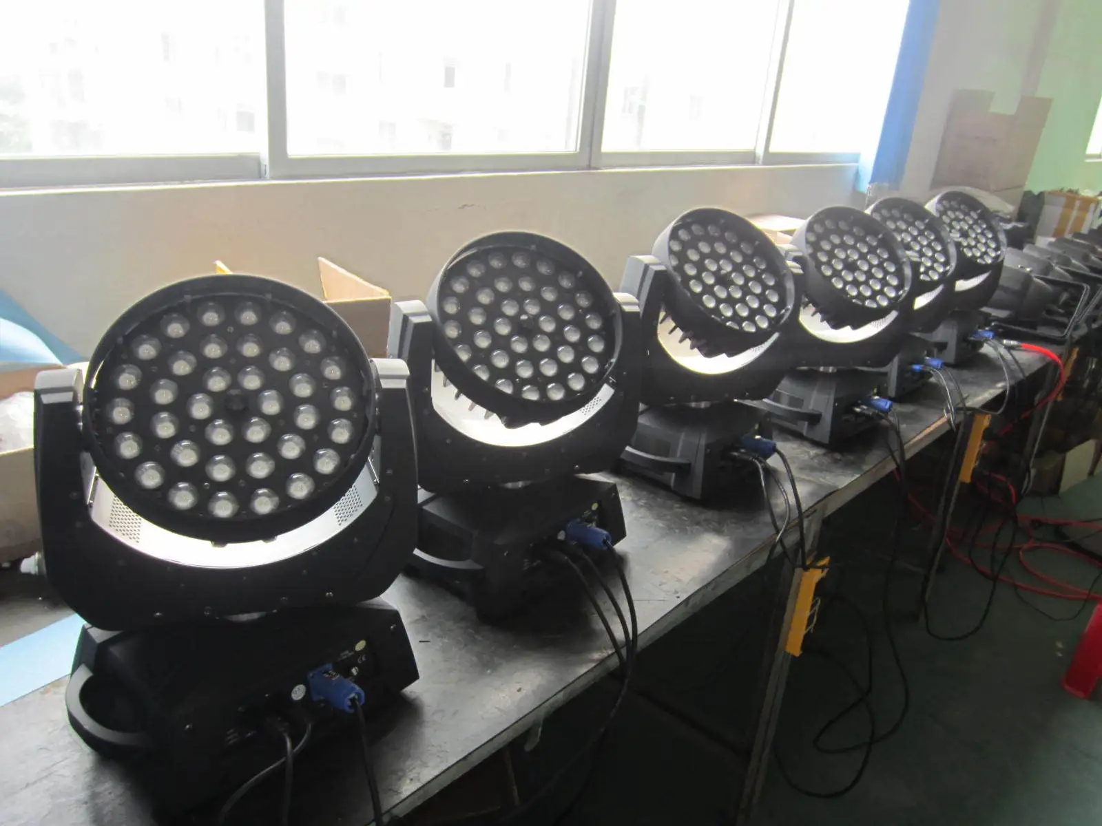  36 светодиодов movinghead light с зумом 4in 1/6in1disco заводская цена