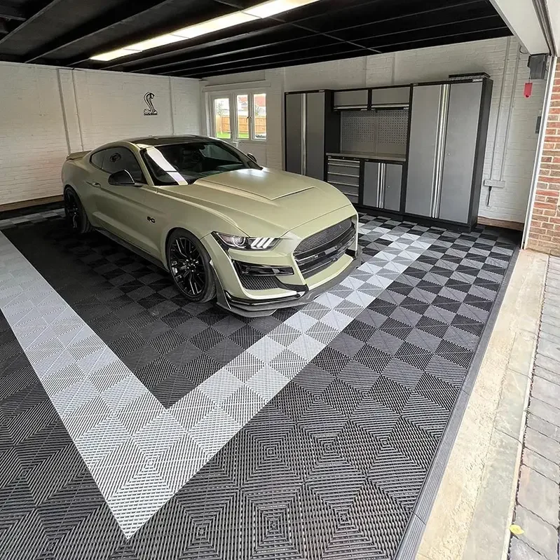 HanYin Weather-Resilient Interlocking Floor Tiles Plastic Tile for Logistics Center