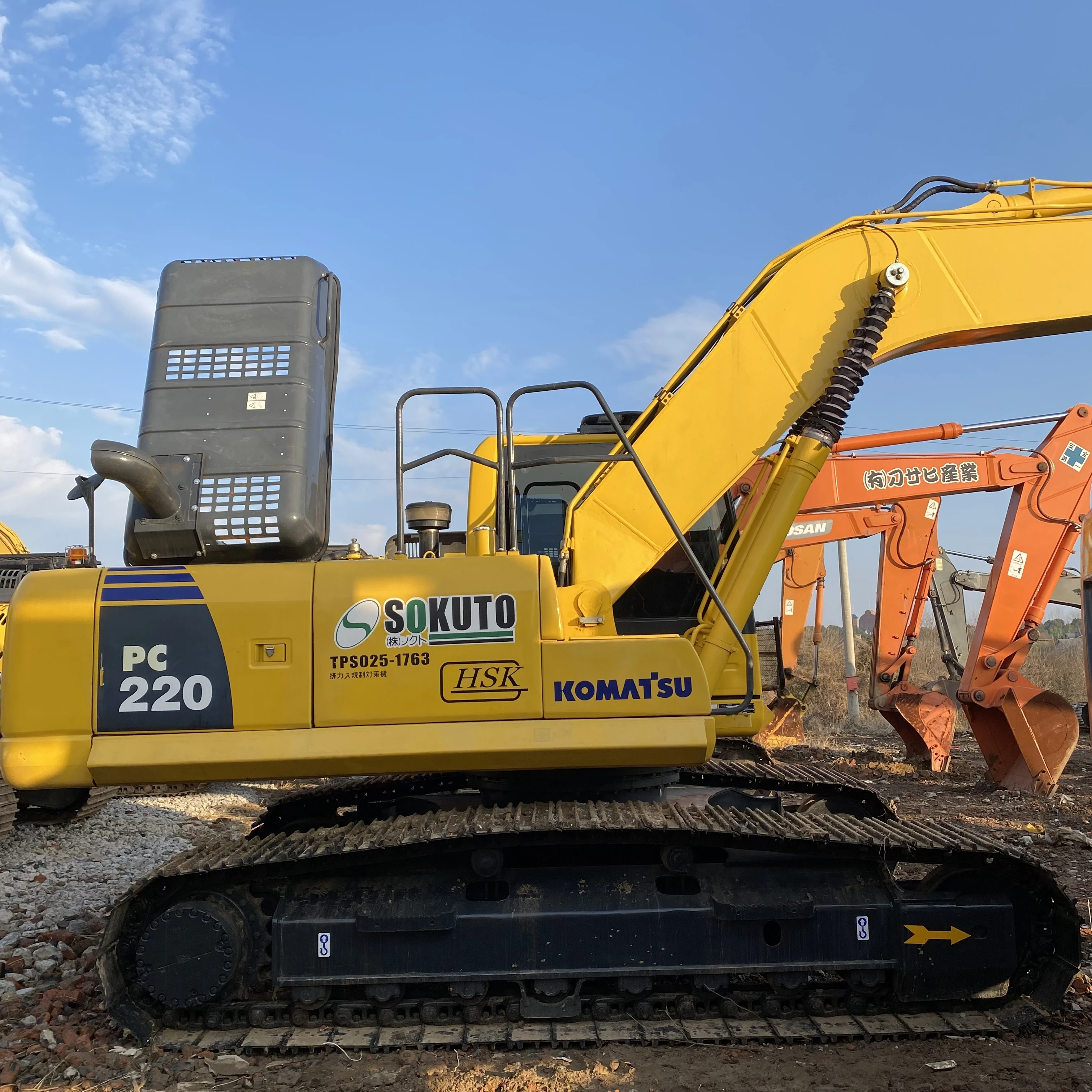 Используемый гидравлический экскаватор Komatsu PC220LC с длинным рычагом PC220 PC220-8 PC220LC-8 22Ton