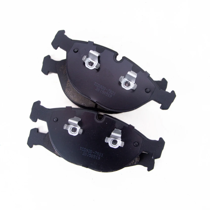 High quality car brake pads D920 ceramic disk brake pad ceramic semi-metal front for BMW