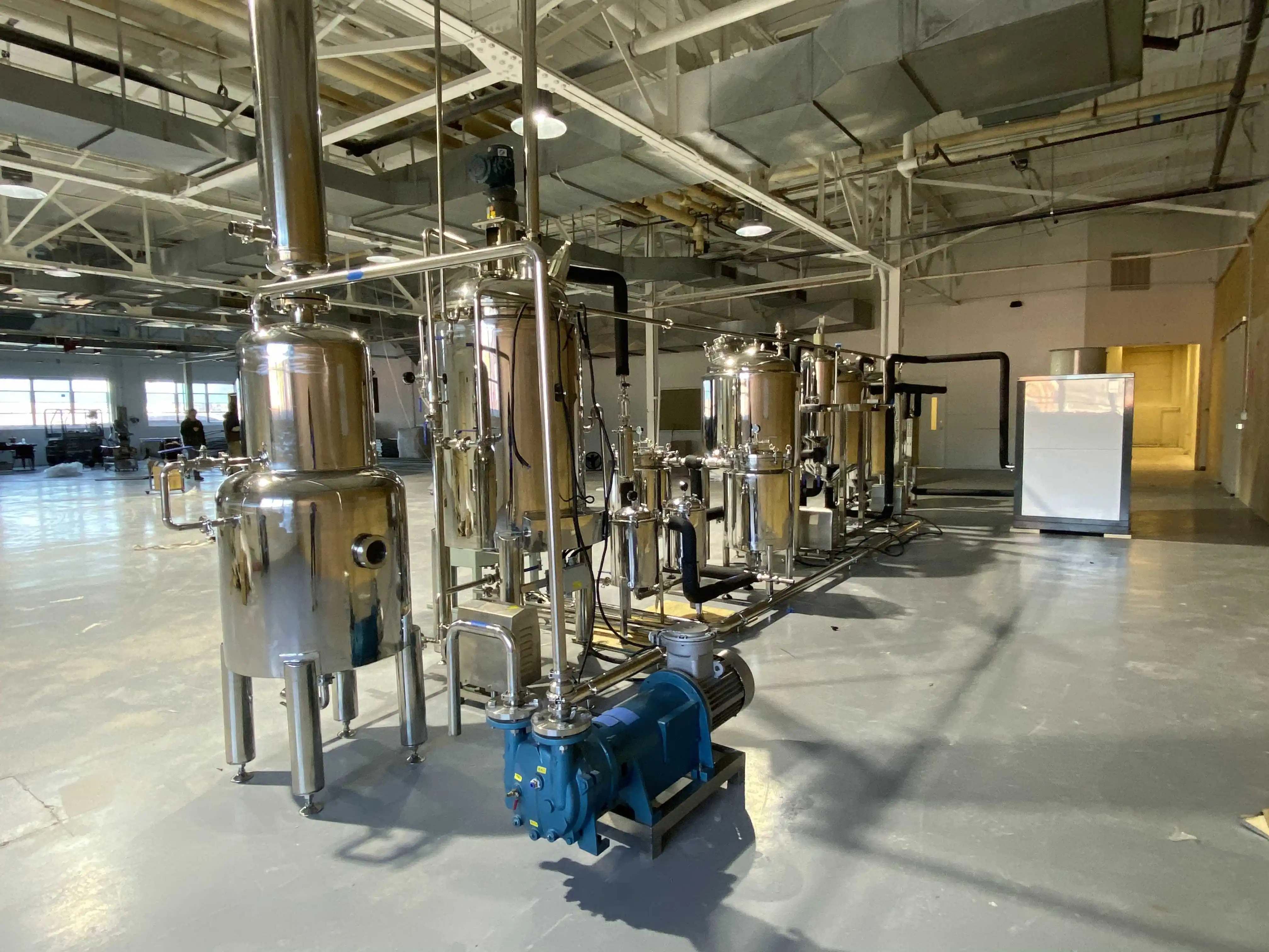 Multi-functional CBD crude oil ultrasonic extraction equipment Chemical and pharmaceutical machinery factory sale Juyuan