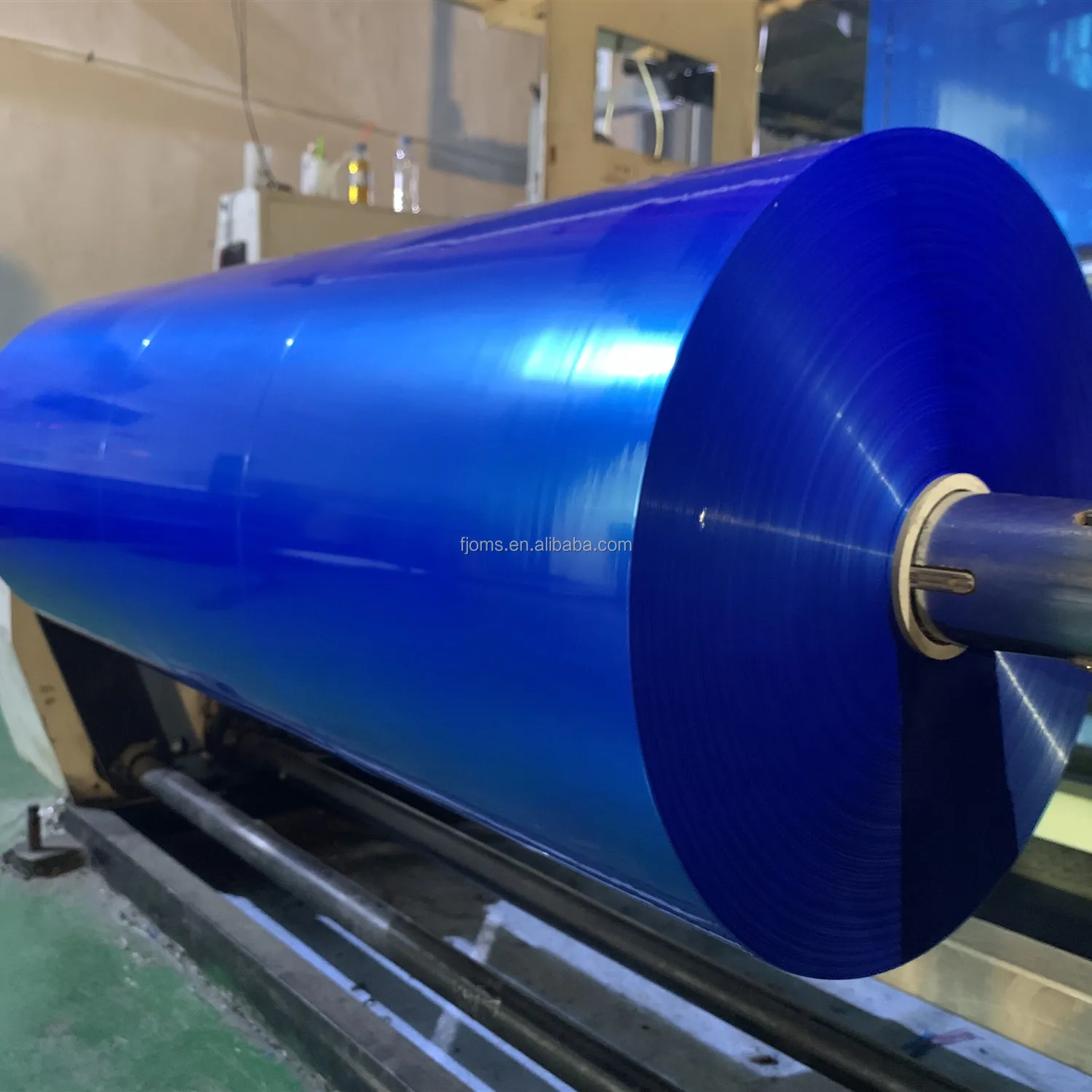 Plastic embossed polyethylene film for rubber release film in tire industry