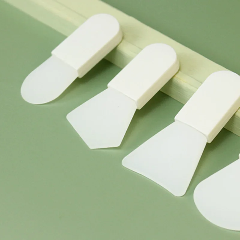 OEM Custom Wholesale DIY Mask Applicator Facial Mask Brush Tools For Face Silicone Makeup Brush Black Mini brushes