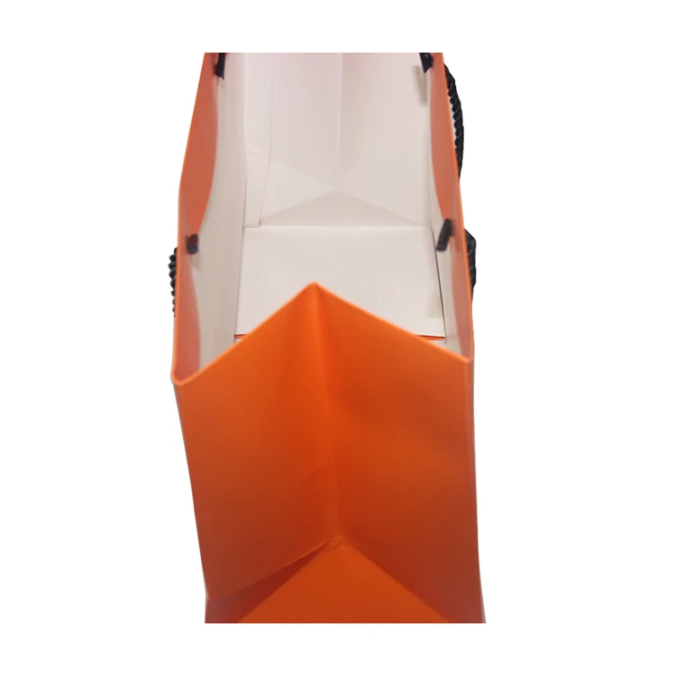 2023 Fashion Custom Luxury Paper Shopping Bags with Logo Gift Paper Package Bag