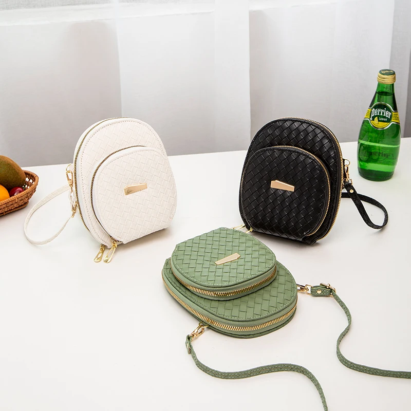 2022 new designer Products Multiple colors Vertical Durable Earphone Hole Mini Music Nylon Crossbody Bag Sling Bag for Girls