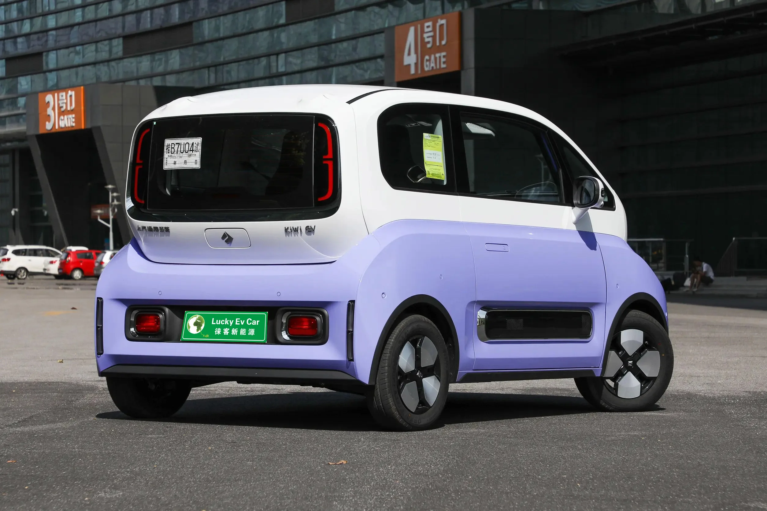 2024 Wuling Baojun Kiwi Ev 301km High Speed 3 Doors 4 Seats Small Mini Ev Mini car New Energy Vehicle/Deposit