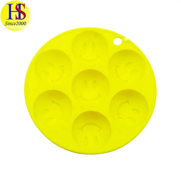 Custom Reusable 7 Cavities Smiling Face Silicone Round Circle Ice Cube Molds for Cocktails Bourbon