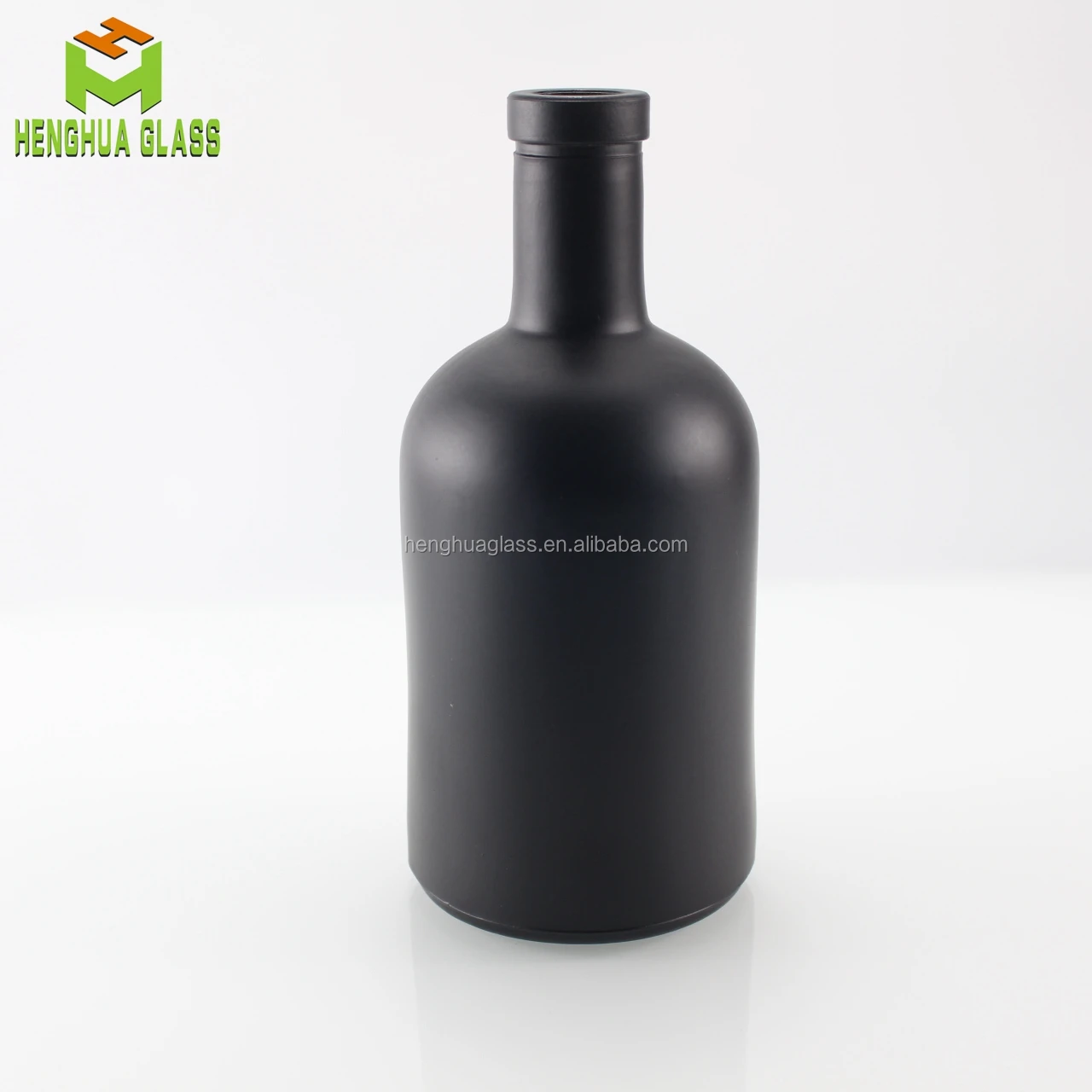 manufacturer 70cl 700ml matt black glass bottle for liquor spirit vodka gin rum olive oil liquid bottle with black top cork