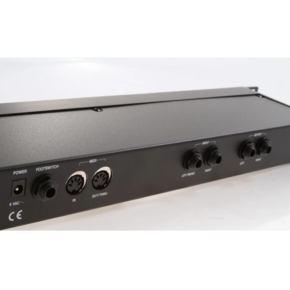 MICROVERB 4 Preset/programmable 18-Bit signal processor 18 bit conversion Special FX parameters MIDI control of program changes