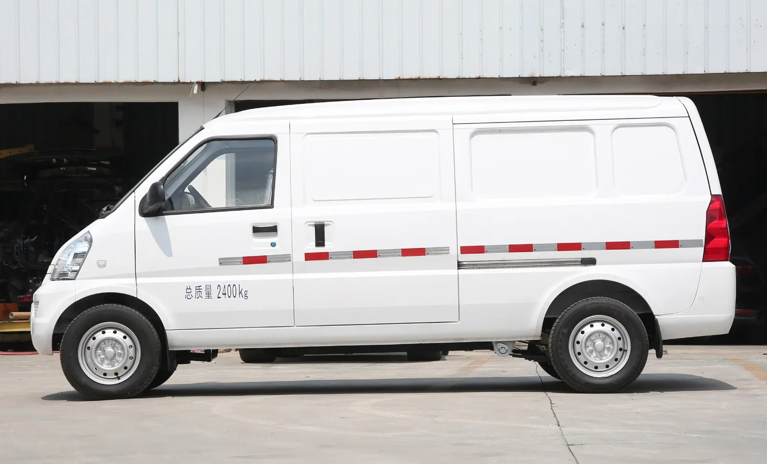 Недорогой альтернативный 7-местный мини-автобус фургон Wuling Rongguang Ev 0 км Rwd магазин автомобилей для подержанных