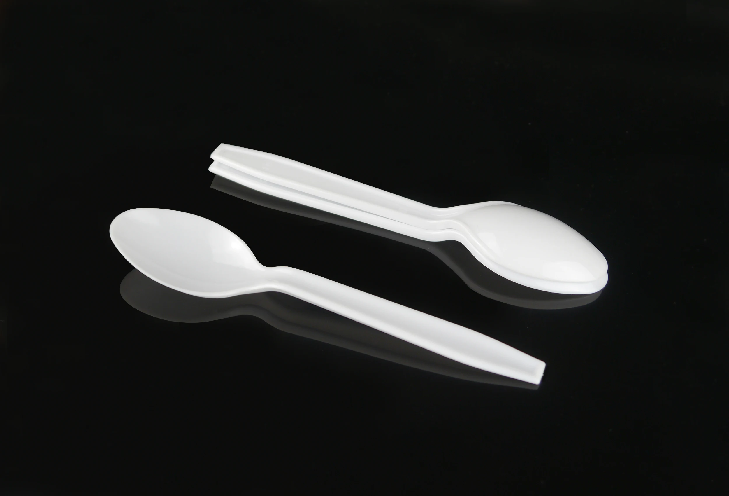 medium weight Factory directly supply pp ps disposable  plastic cutlery knife fork spoon for party