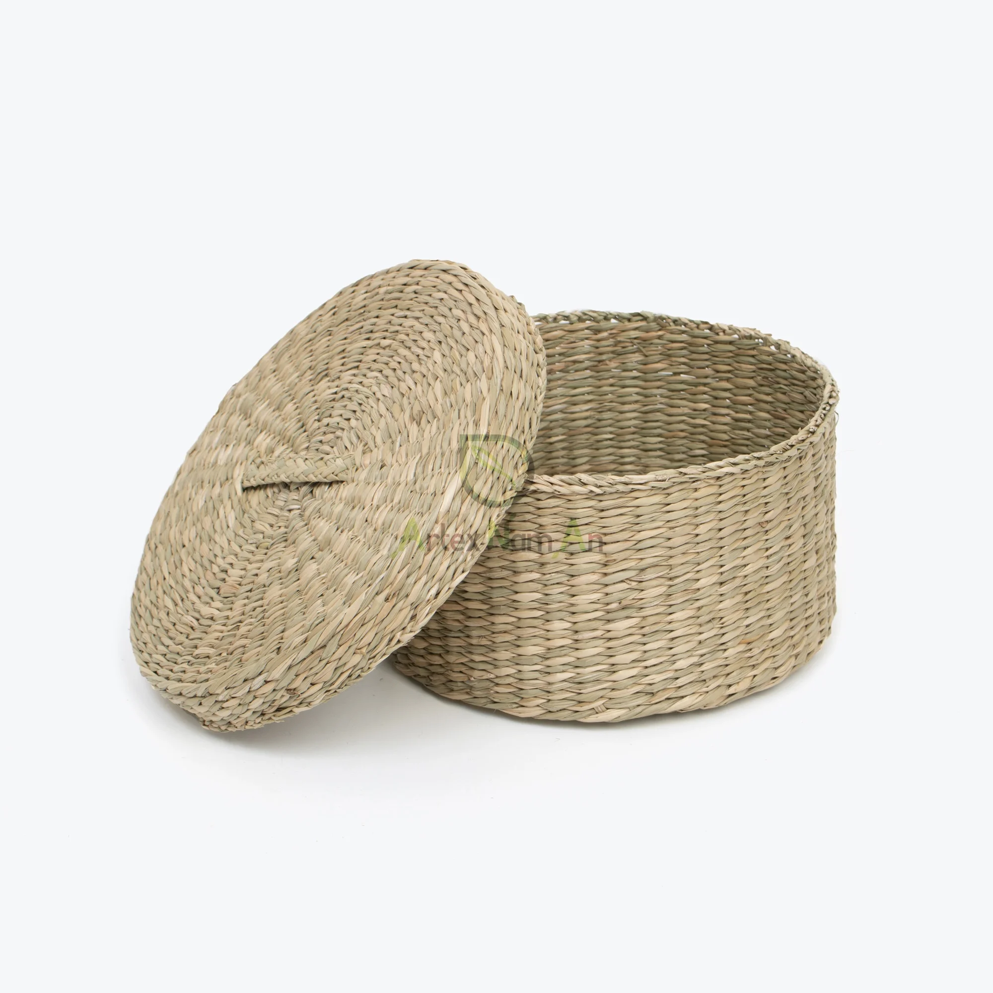 Eco-friendly round seagrass storage box with lid also seagrass holder basket