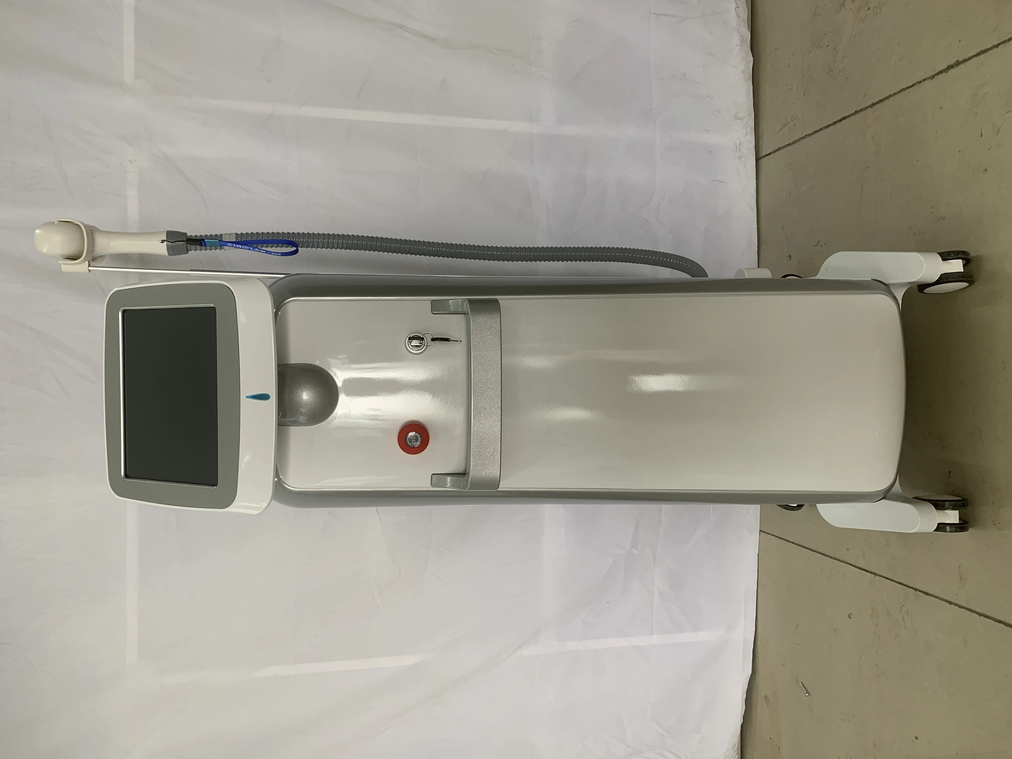 Diode Laser Hair Removal Machine Vertical Professional Painless 808nm Fluence OEM Laser Diodo 808 Best Price