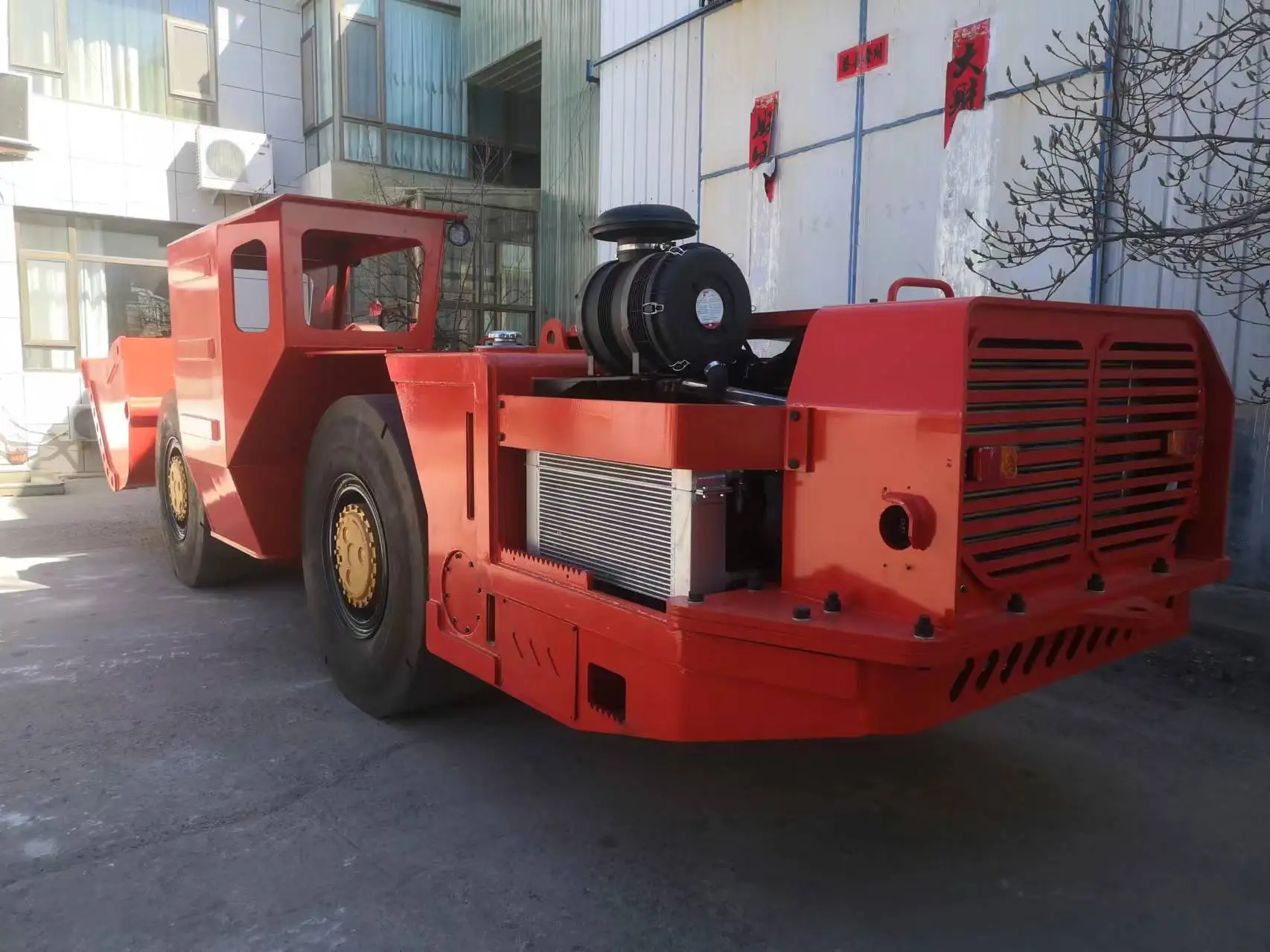 China WJ-3 diesel ore mine equipment machine underground mucking rock loader mining (Load-Haul-Dump) slusher scooptram