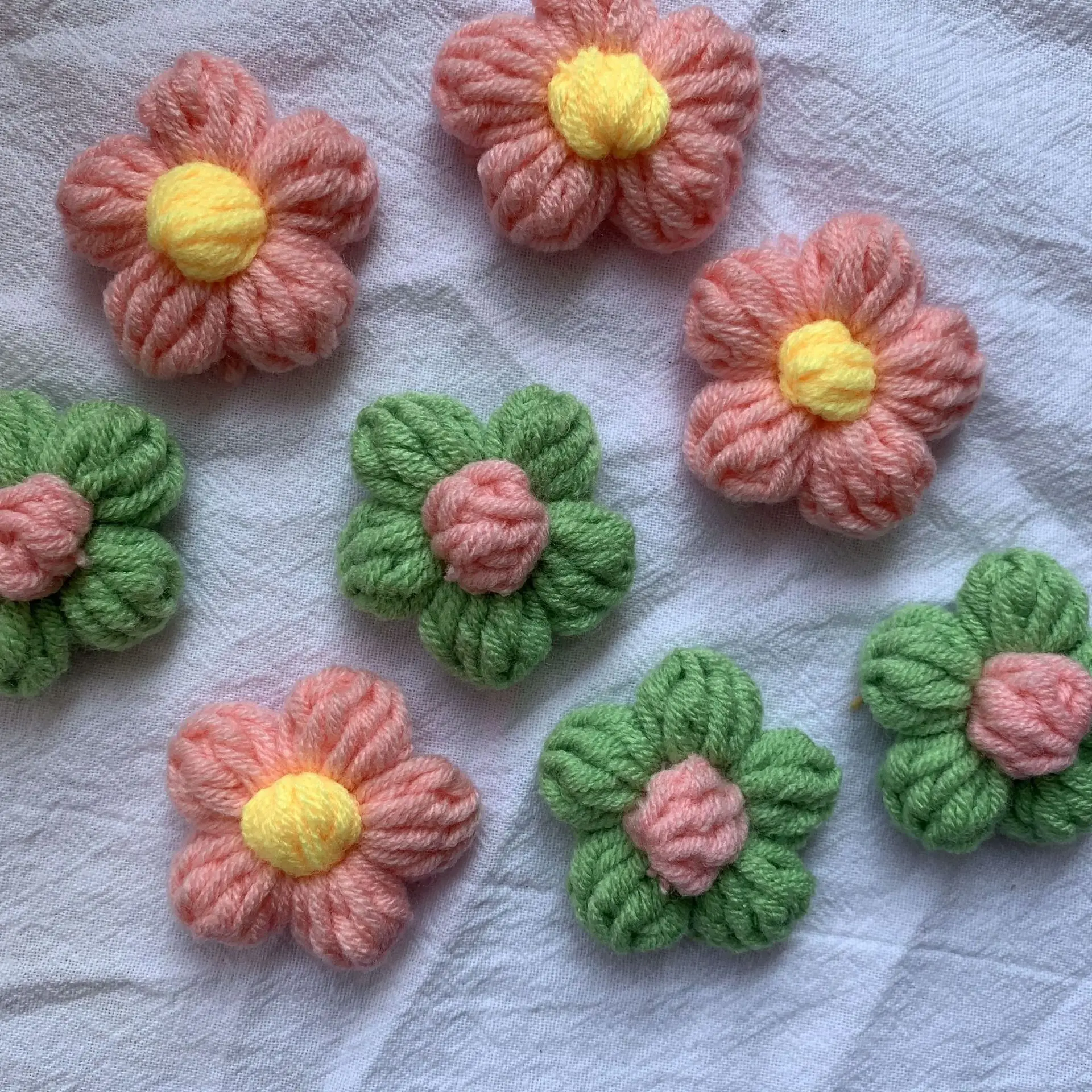 Handmade Brooch Crochet Rainbow Hand-knitted Cotton Wool Breastpin Clothes Sweater Canvas Bag Decoration