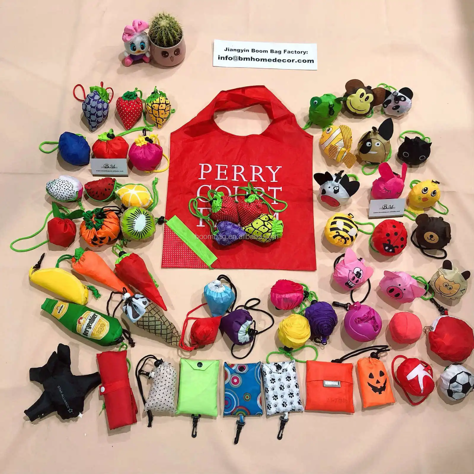 Reusable Polyester Portable Pocket Folding Handbag Strawberry Shaped Foldable Shopping Bag