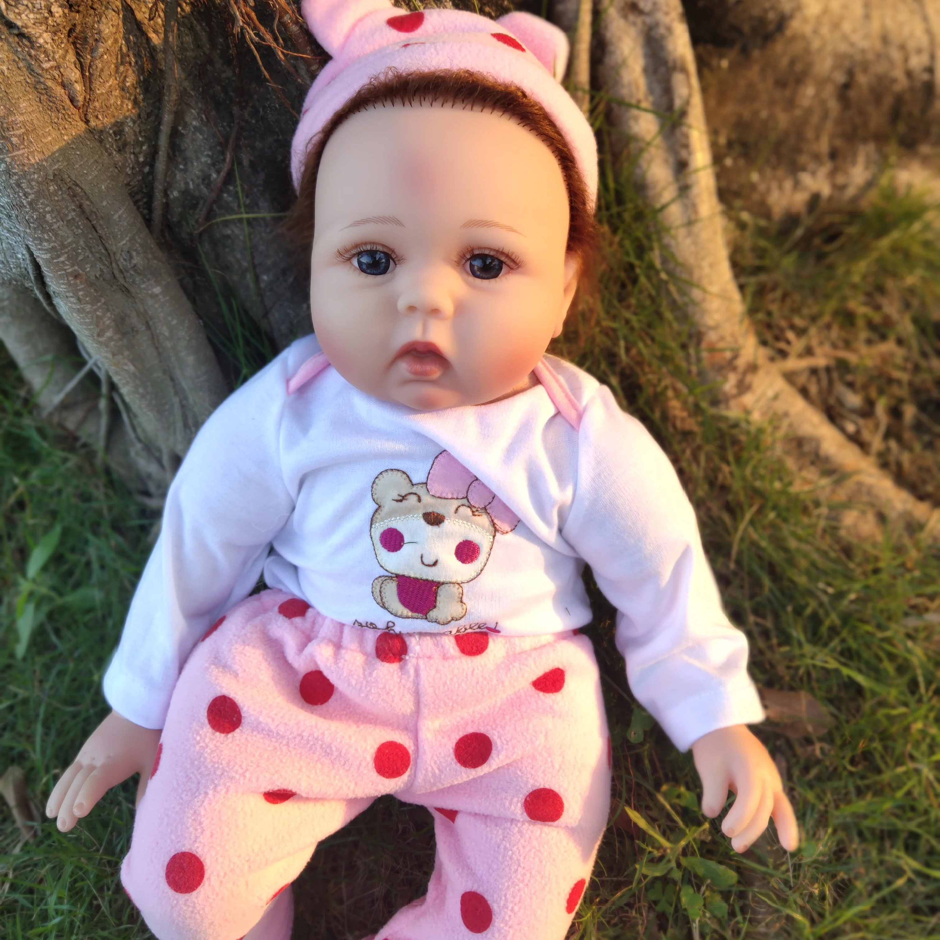 R&B Lifereborn Wholesale Cheap Soft Toddler Babi Doll Newborn Cute Soft Silicone Vinyl Reborn Dolls