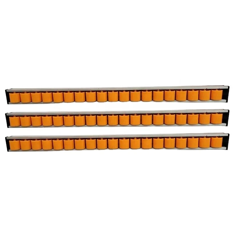 Metal frame skate wheel track roller flow conveyor