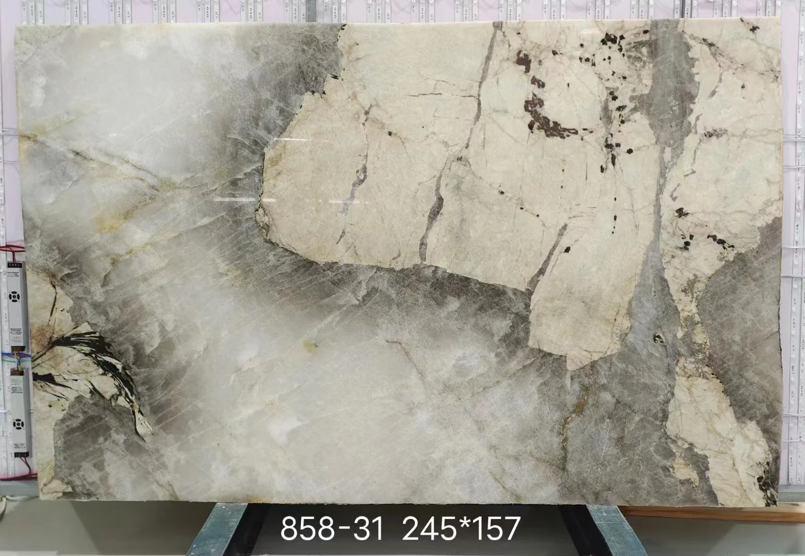 Natural White Crystal Quartzite Translucent Marble Quartzite Slab Wall Bar Decor Customized Countertop