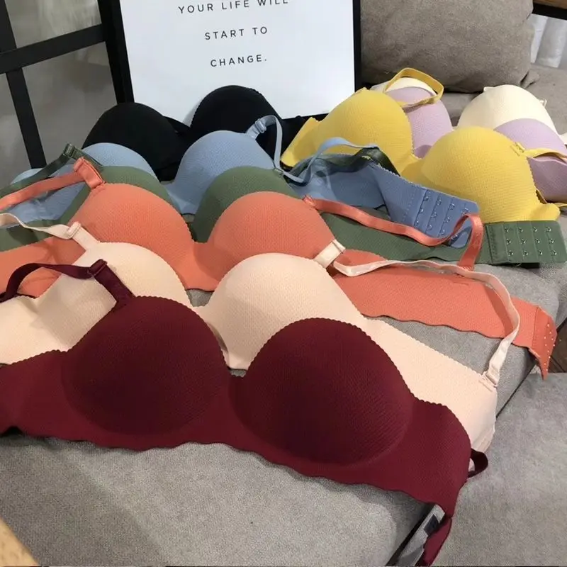 Small Breast Women Cheap Price Bra Solid Color Adjusted-straps Wireless Wholesale Hot Selling Bra Ladies