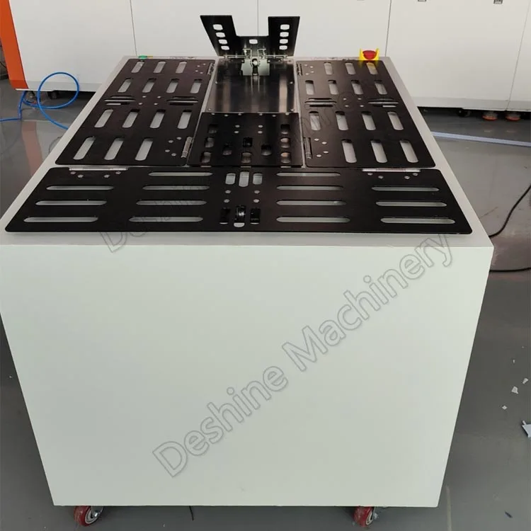 Towel towel folding machine underpants/skirts/sportswear/coats Semi-auto folding machine