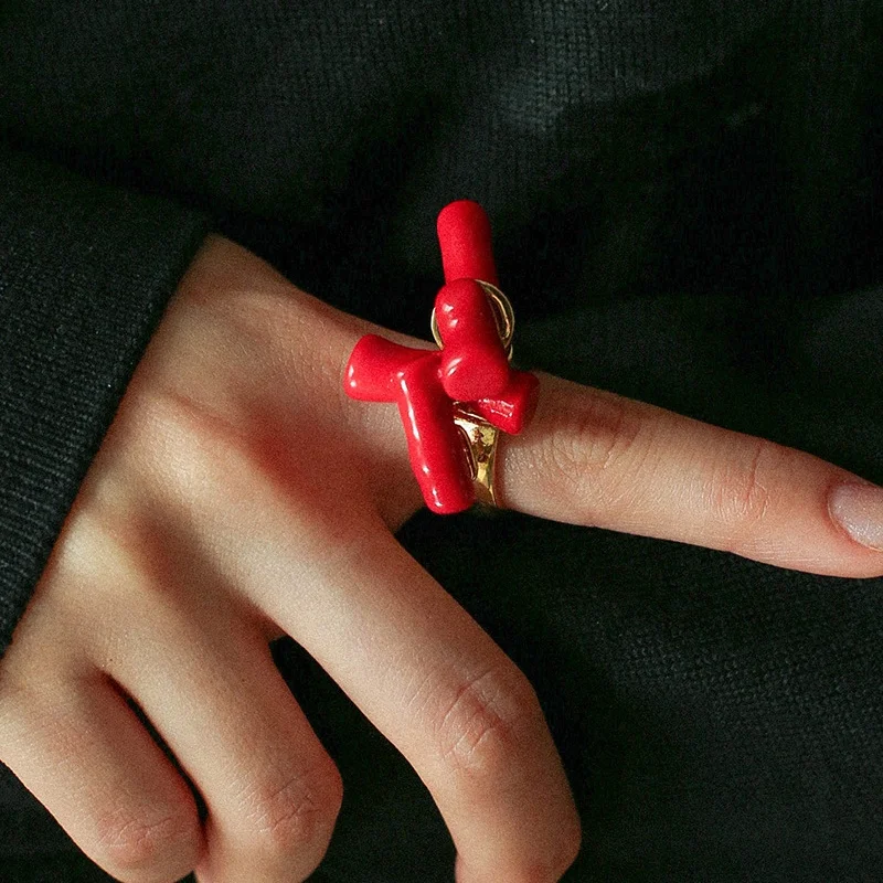 Wholesale Woman Ring Red Artificial Coral Ring High Quality Control Ladies Gold Plated Resin CLASSIC Ring Watch 1 Pcs A03026
