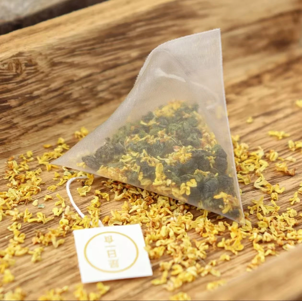 Factory Direct Osmanthus Oolong Tea Health-Enhancing Slimming Flower Tea in Triangle Box Packaging Supports OEM