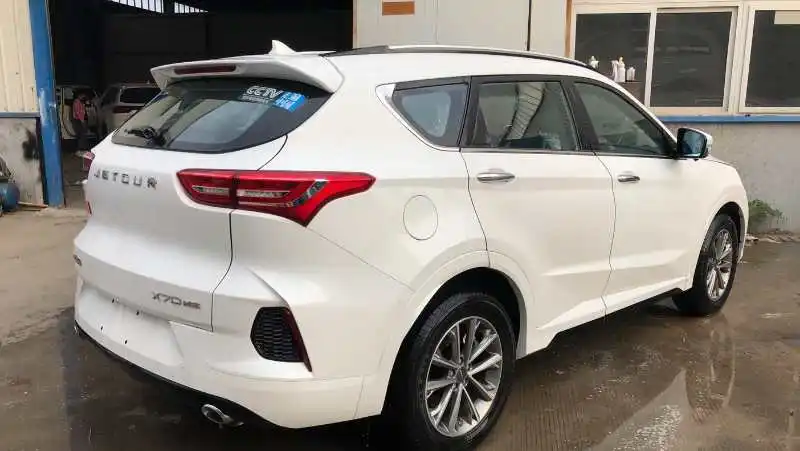 Слегка используется модель 2021 chery jetour x70 с крышей от
