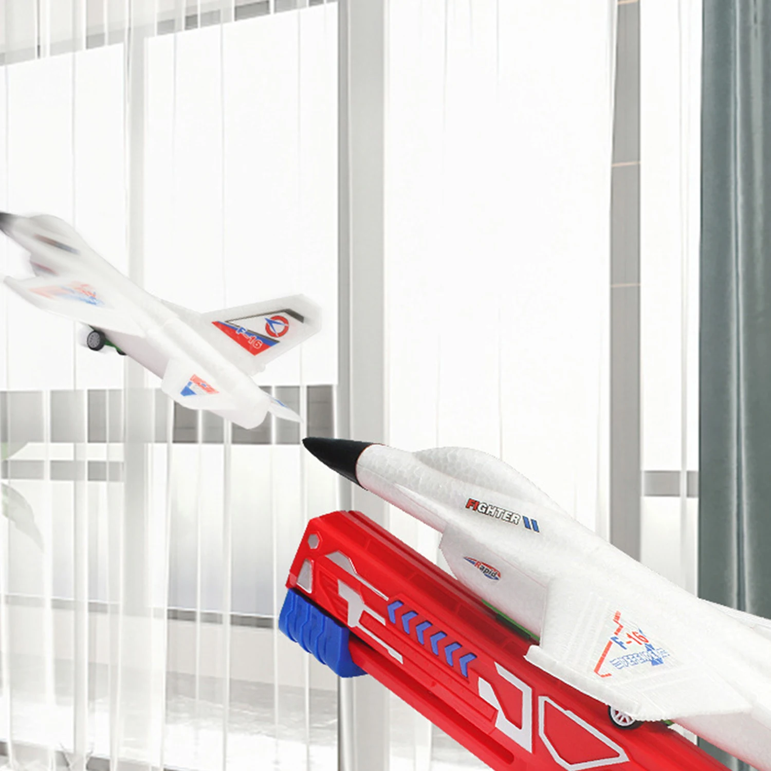 Airplane Launcher Toy Jet F-16 Fighting Falcon Catapult Plane Game Boy Toys for Kids Outdoor Flying Toys Birthday Gifts